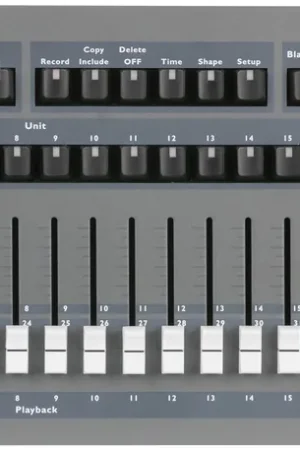 SHOWTEC SM-16/2 FX Console d'éclairage 32 canaux avec moteur Shape Engine Promotion Saisonnière