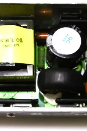 EUROLITE PCB (alimentation) 12V/7,8A 28V/2A TMH-X3 (NW144-W150U12&28) Remise