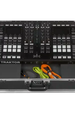 Marque UDGUltimate Pick Foam Flight Case Multi Format XL - U93013SL - Contrôleur DJ